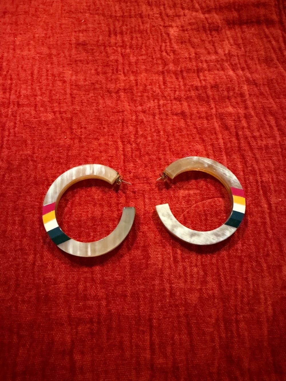 Sunshine Tienda Horn Hoop Earrings - Picture 2 of 4